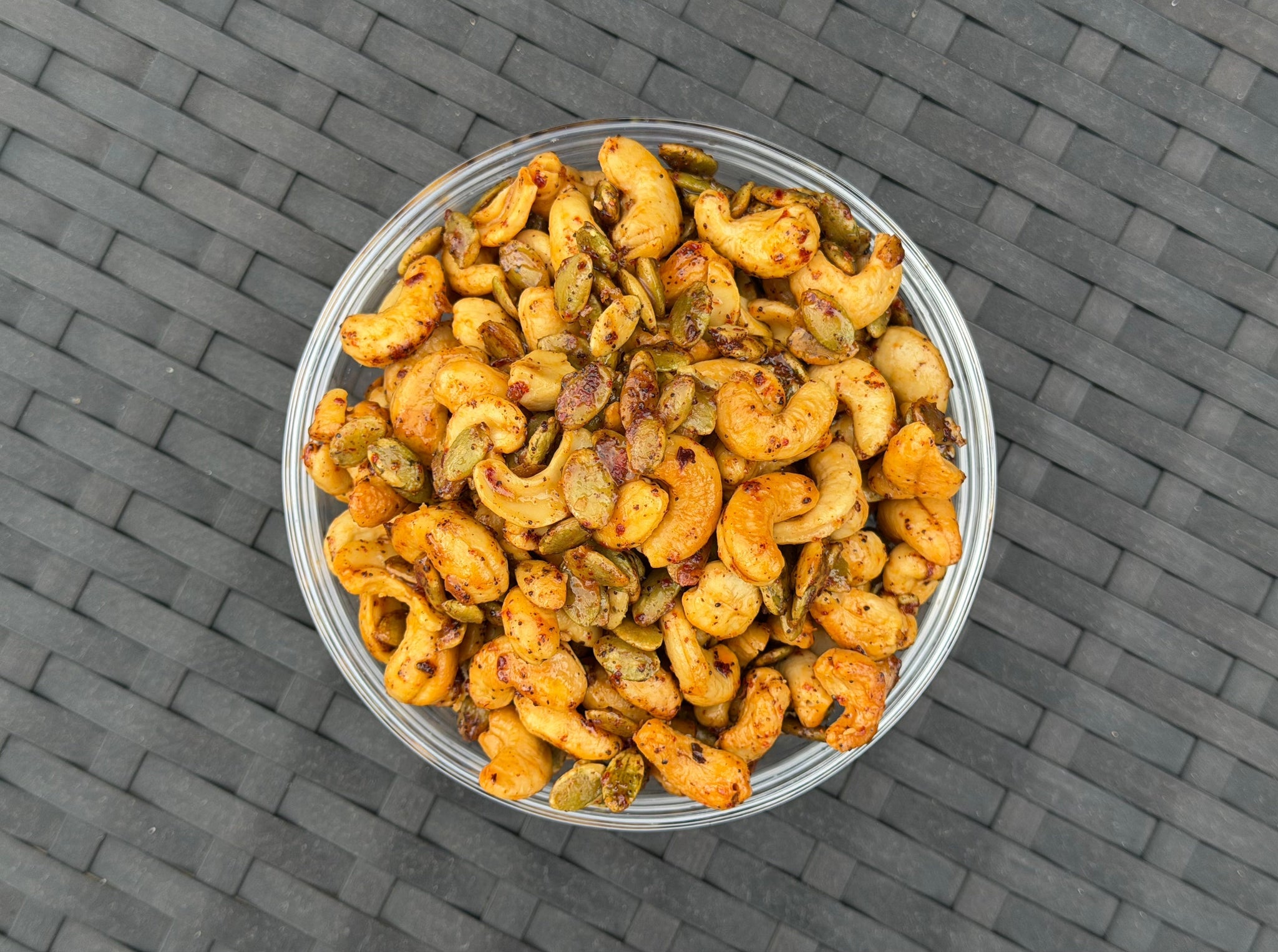 sugo cashews + pepitas