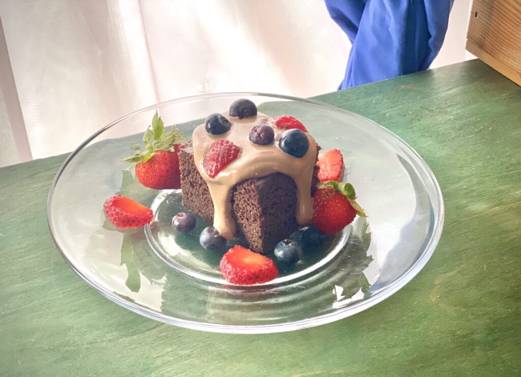 vegan chocolate cake with cashew cream icing