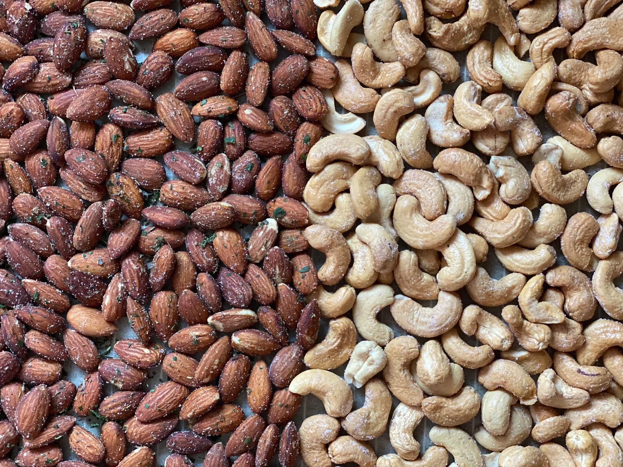 herb-roasted nuts (almonds or cashews)