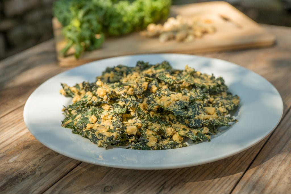 kale chips – cashew & miso